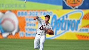 Dylan Bundy warming up with long toss